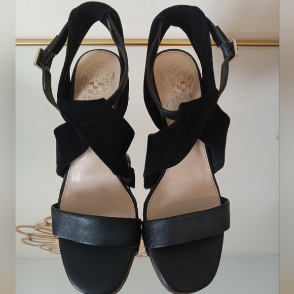 Vince Camuto Kalintie Black Leather Sandal Size 71/2 - Picture 8 of 11